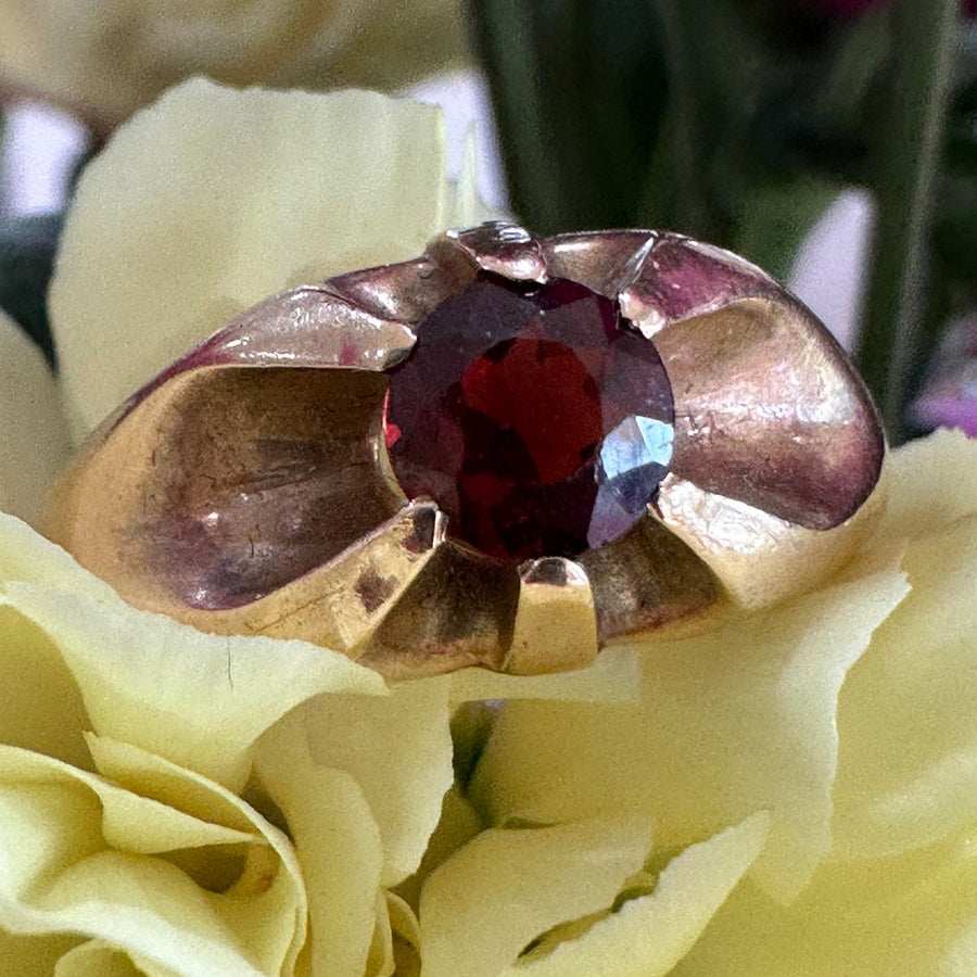 14 Karat Yellow Gold Garnet Ring