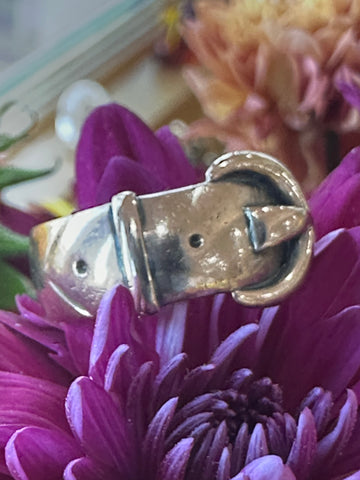9 Karat Yellow Gold Buckle Ring  # 410-00243