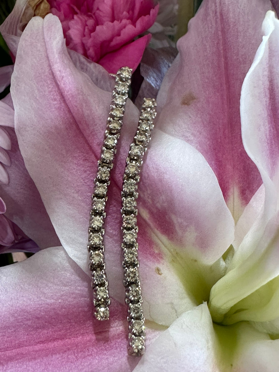 14 Karat White Gold Diamond Dangle Earrings  # 150-00769