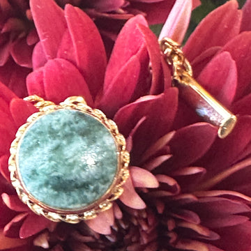 14 Karat Yellow Gold & Agate Tie Tack