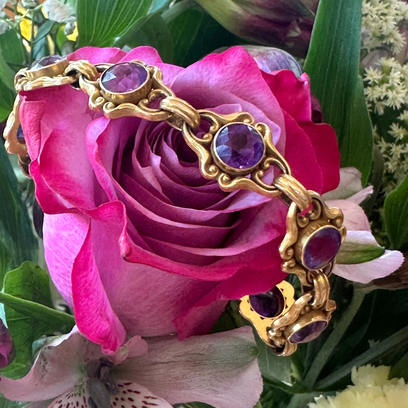 14 Karat Yellow Gold Amethyst Bracelet 