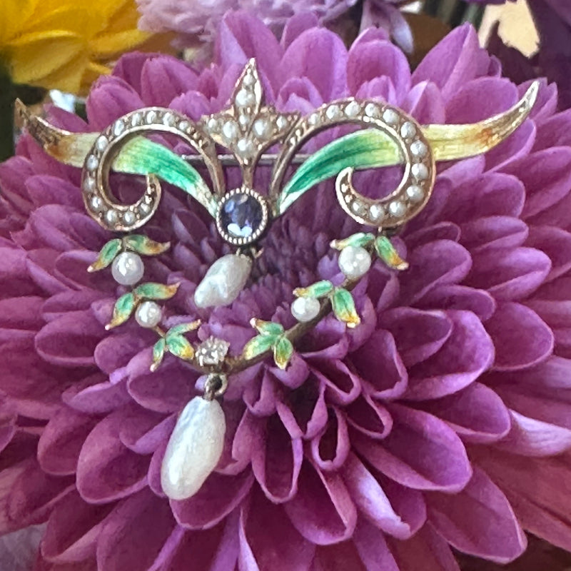 14 Karat Yellow Gold Enamel & Pearl Pin