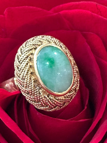 18 Karat Yellow Gold Jade Ring  # 200-02683