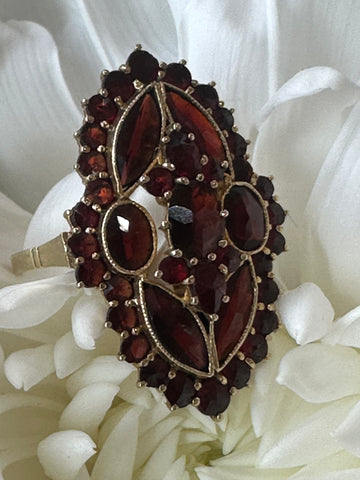 10 Karat Yellow Gold & Garnet Ring  # 200-02688