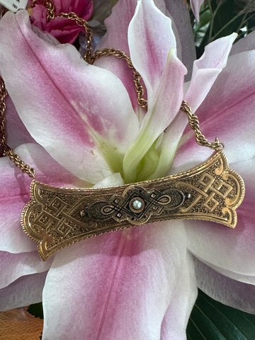 Victorian Engraved Pin/Pendant   #  548-00499