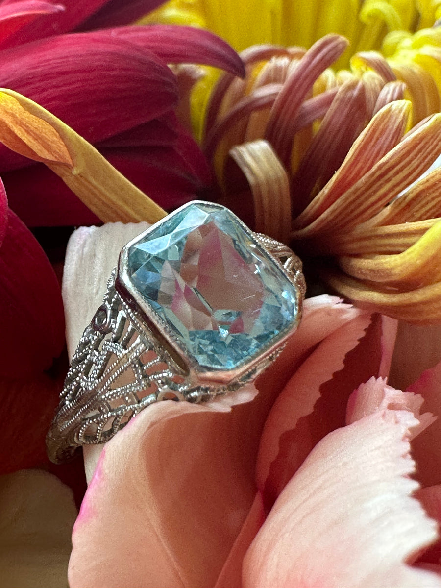 Art Deco Aquamarine Filigree Ring  # 200-01921