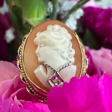 14 Karat Yellow Gold Cameo Ring