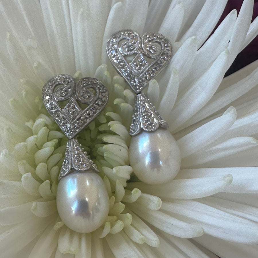 10 Karat White Gold South Sea Pearl Diamond Earrings