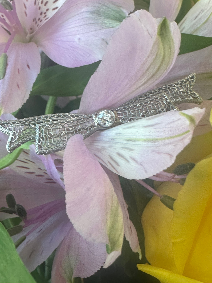 14 Karat White Gold Bow Pin  # 548-00607
