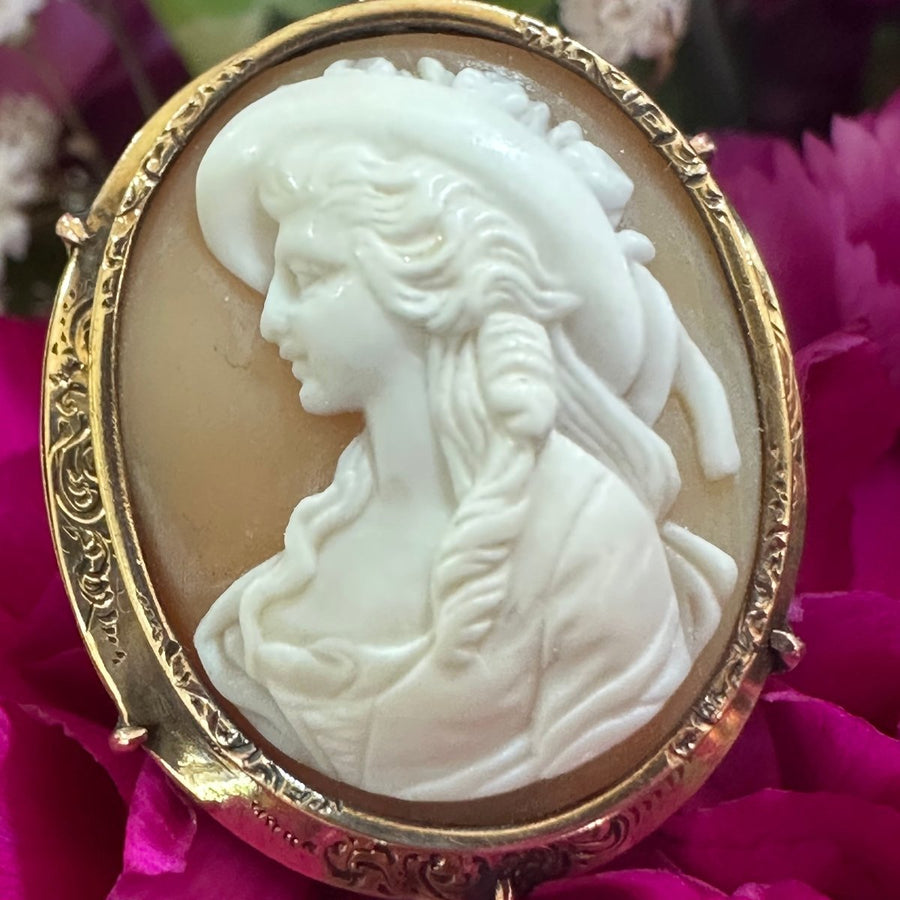 14 Karat Yellow Gold Cameo Ring