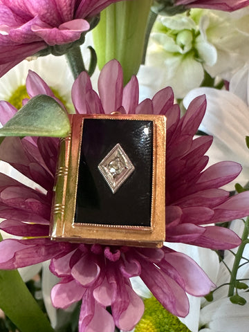 14 Karat Yellow Gold Onyx & Diamond Locket  # 445-00161