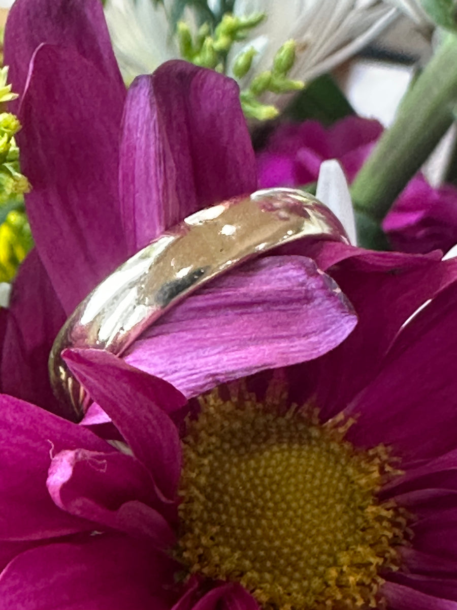 14 Karat Yellow Gold Men's Wedding Band  # 405-00093