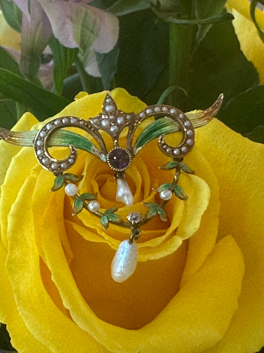 14 Karat Yellow Gold Enamel & Pearl Pin  # 548-00605