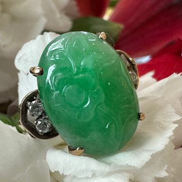 14 Karat Yellow Gold Carved Jade Ring