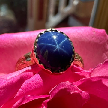 14 Karat Yellow Gold Synthetic Star Sapphire Ring