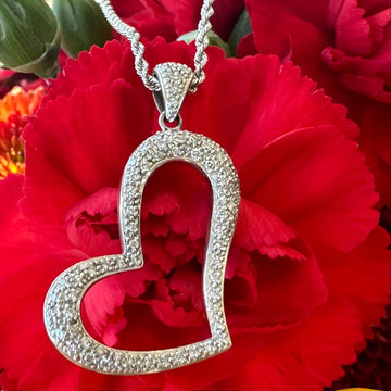 14 Karat White Gold Diamond Heart