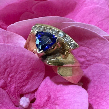 14 Karat Yellow Gold Tanzanite and Diamond Ring