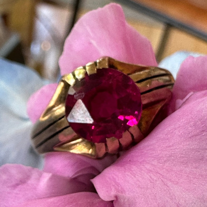 10 Karat Yellow Gold Synthetic Ruby Ring