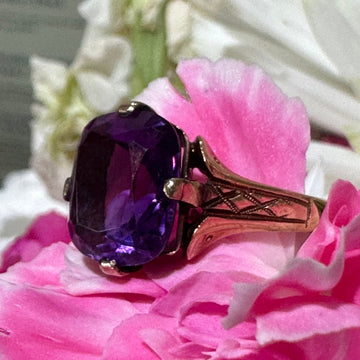 14 Karat Yellow Gold Amethyst Ring