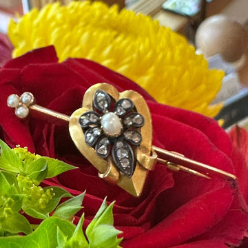 18 Karat Yellow Gold Victorian Pearl & Rose Cut Diamonds Pin