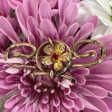 10 Karat Yellow Gold Flower Pin