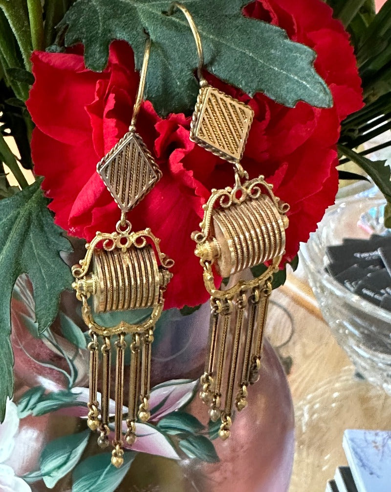 15 Karat Yellow Gold Victorian Dangle Earrings