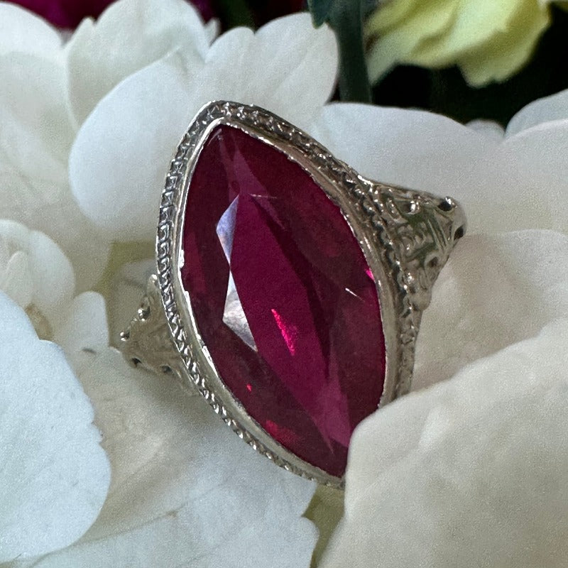 14 Karat white gold Synthetic Ruby Ring