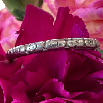 18 Karat White Gold Belais Wedding Band